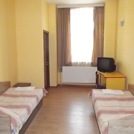 Hotel House for Guests&Friends à Svishtov Extérieur photo