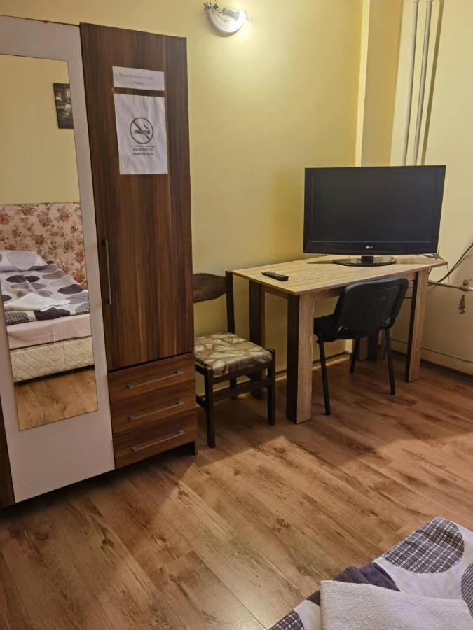 Hotel House for Guests&Friends à Svishtov Extérieur photo