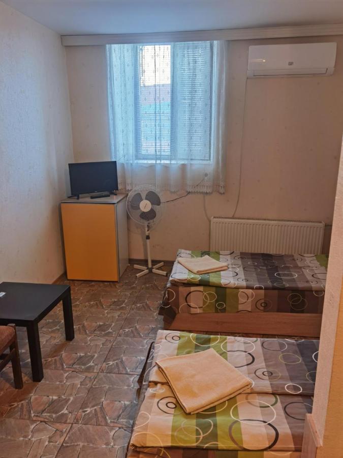 Hotel House for Guests&Friends à Svishtov Extérieur photo