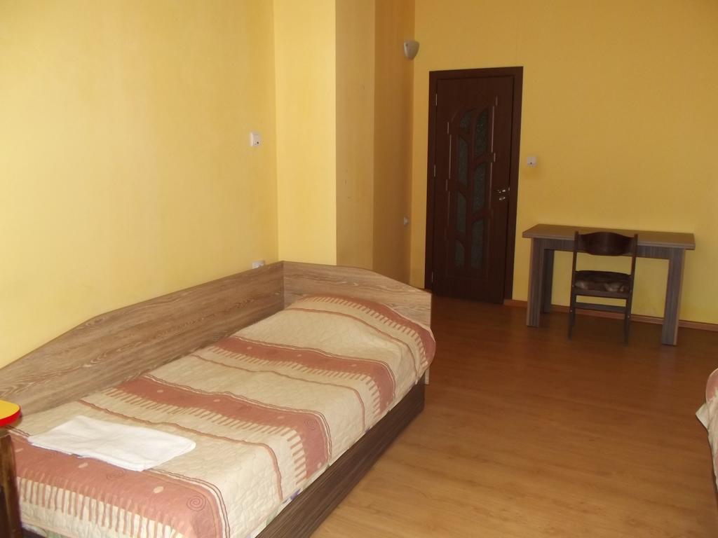 Hotel House for Guests&Friends à Svishtov Extérieur photo